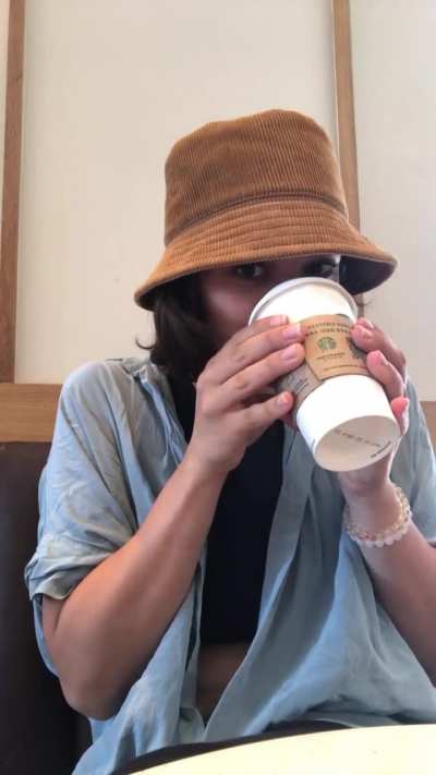 hiii just being sweet with my latte this morning :) @tastethevoidd