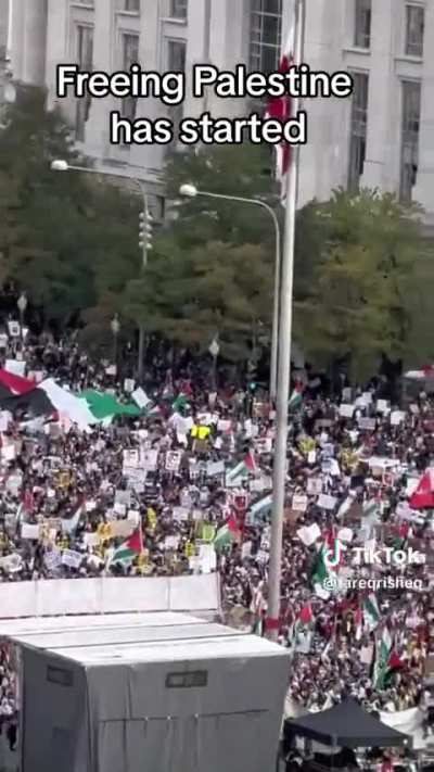 Thousands protest at UC Berkeley to Free Palestine 11/4/2023! Share because the news is not reporting this! 