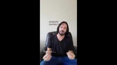 keanu Reeves Desejando um feliz natal e que em 2021 todos DÊ UM TAPA NA GOSTOZA
