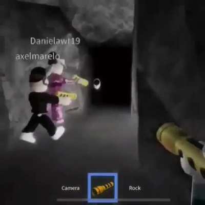 título está a jogar roblox