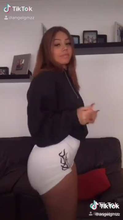 She's an great combo...and those moves : just AMAZING