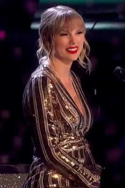Have to worship Taylor every morning before starting day