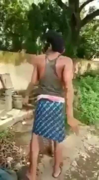 ‘Very fawk you bloody! Fuqqin mother bloody fucc bitch!’