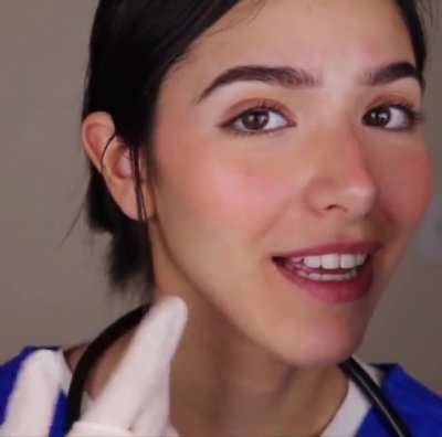 Glow sticking her tongue out for you 👅💦 (video)