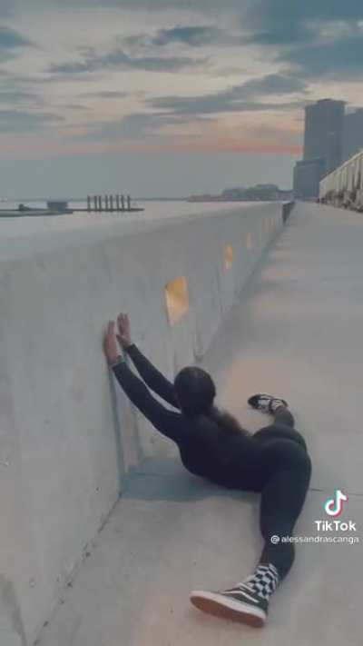 I’ve found Split Tok