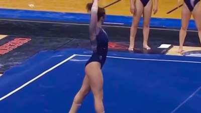 Cal Berkeley’s Maya Green 🐻💛💙🤍🤸<wbr>‍♀️