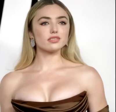 Peyton List red carpet entry