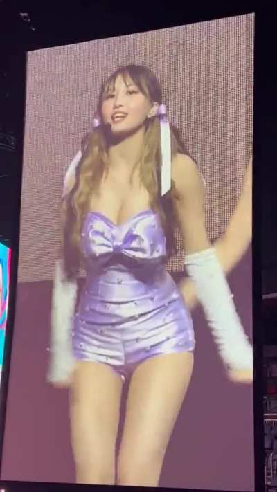 Twice - Momo