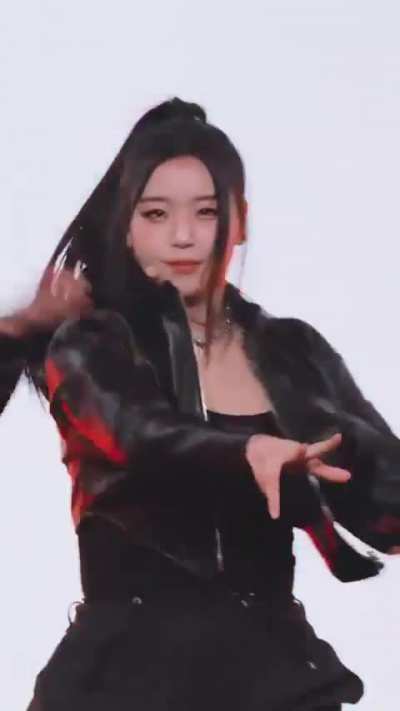 tripleS - Chaeyeon