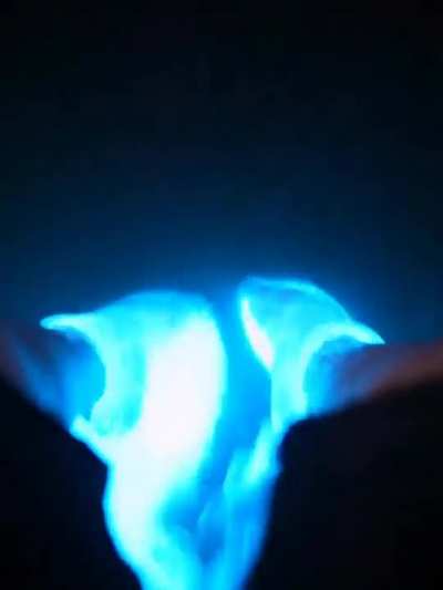 Dragging feet through bioluminescent water