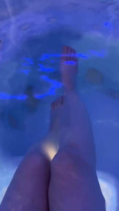 Her 👣