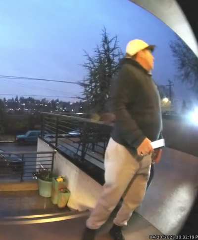 DoorDash driver stealing my shoes