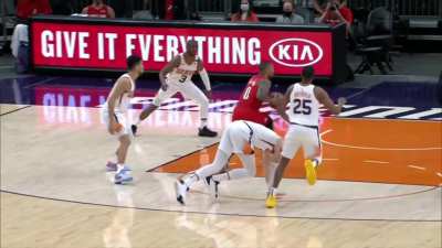 [Highlight] Damian Lillard turns on the jets and gets Frank Kaminsky trippin' and finishes with the left hand