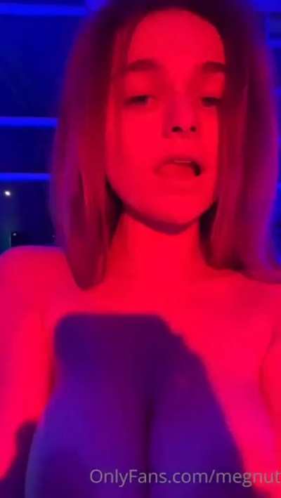 megnut in a gaming room