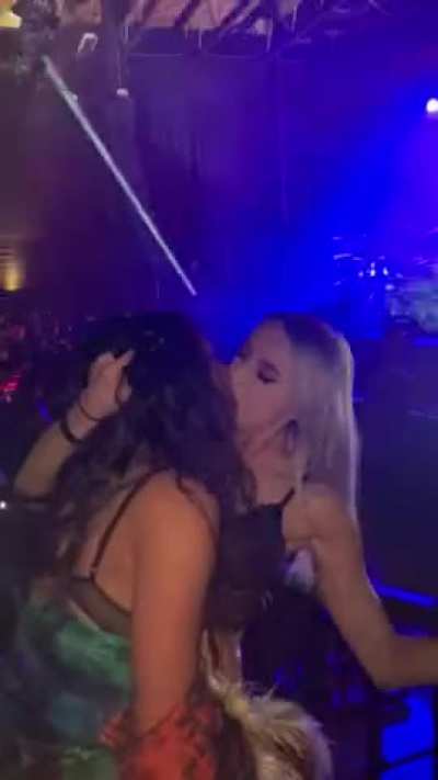 that boob suck tho