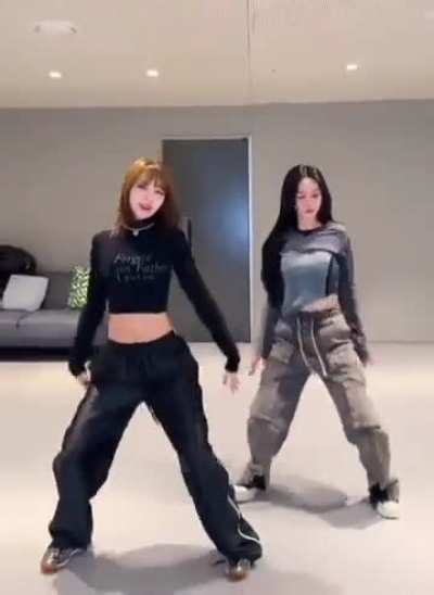🔊 Chaewon & Karina 