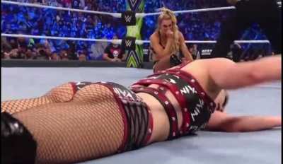 Alexa Bliss booty