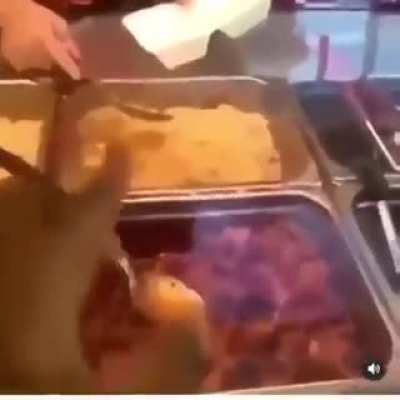 Asi se pide la comida en el barrio chino