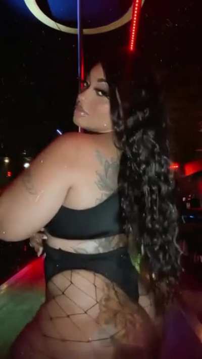 Lambo<wbr>rghin<wbr>iBodi<wbr>ezz #Approved 😍🍑✅