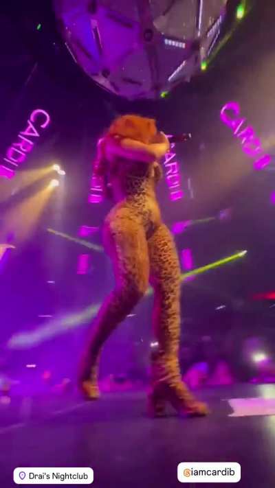 Cardi b