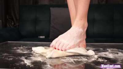 Barefoot Pizza Dough Crush