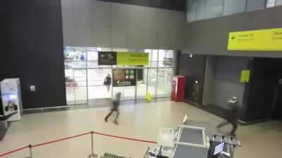 How to not be late to your flight : Russian Edition