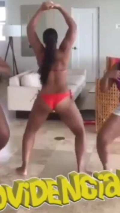 Jiggly & Juicy! 😍😍🤤🤤🍆<wbr>🥴🥴💦💦💦
