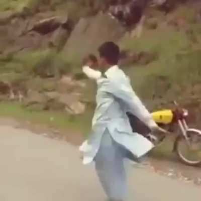 Average Pashtun