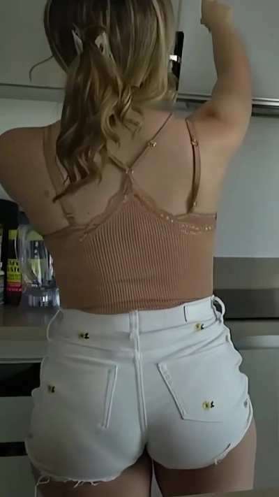 Más de la perri<wbr>ta,🤤🤤<wbr>🤤