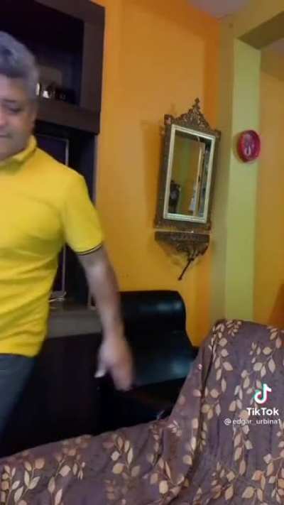 Y este viejo???????¿