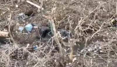 A Ukrainian soldier clearing the trenches has an intense fight with a Russian.