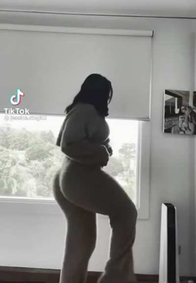 Lots of ass there