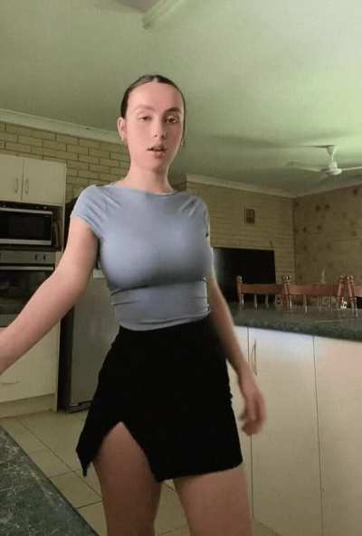Backless top