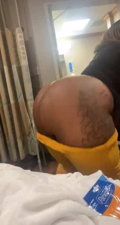 😋