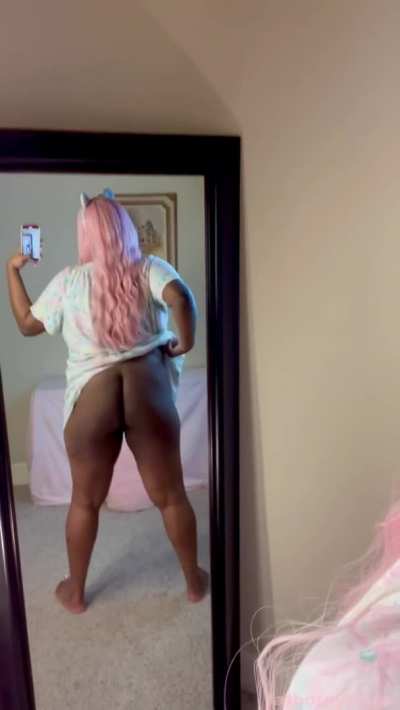 my booty has a lot of POWER!!!