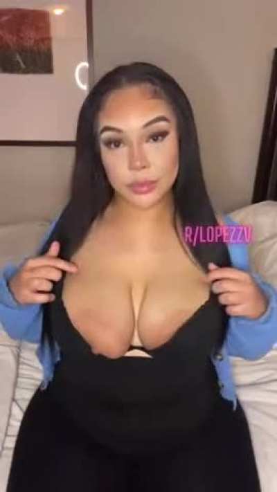 where r u cuming ? Face mouth or tits