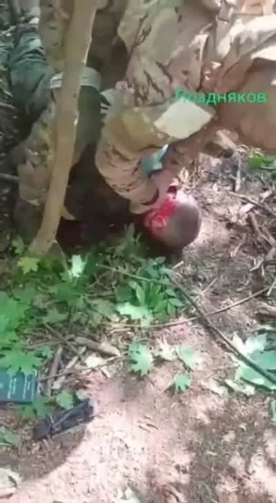 видео - ужасно, сразу преду<wbr>прежд<wbr>аю. смотр<wbr>еть только с крепким желуд<wbr>ком. не думаю, что тради<wbr>ционн<wbr>ый мир вообще возмо<wbr>жен между Украи<wbr>ной и Россией в ближа<wbr>йшие лет 100