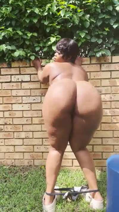 BIG ASS CLAP 👏