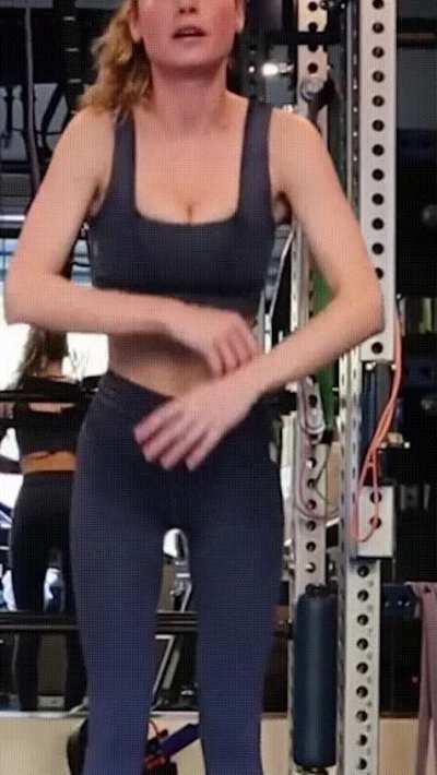 Your gym buddy Brie Larson gives you a little peek