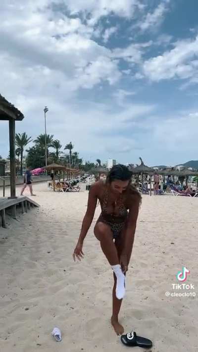 @cleoclo10