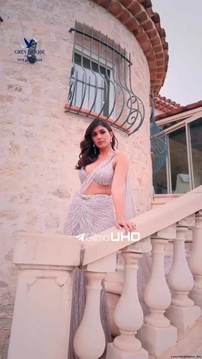 Mrunal Thakur hottest edit 
