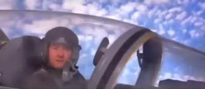 Actual footage of Jeff Bezos flight to space.