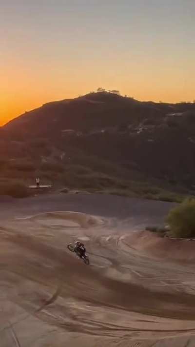 Just Axell Hodges doing a stunt.