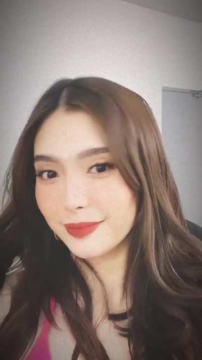 Analyn Barro