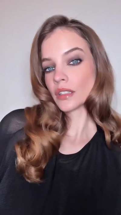 Barbara ready for the Los Angeles Premiere of 