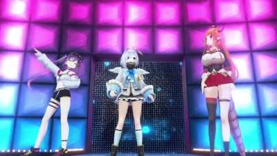 These idols pose..menacingly!