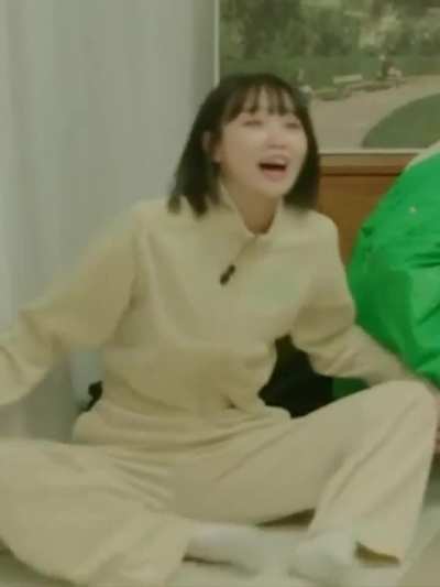 Kim Chaewon 🥵