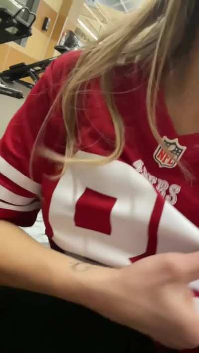 Big erect nipples 