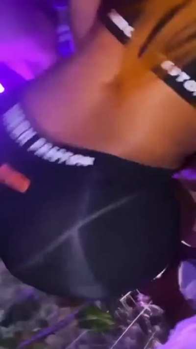 🍑🔥