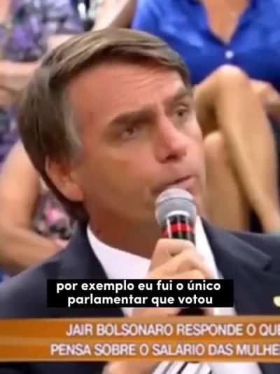 Bolsonaro costuma chamar pobres de burros e afirma que só servem pra votar